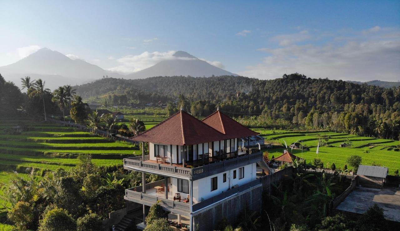 Candra Cottage Munduk Eksteriør bilde